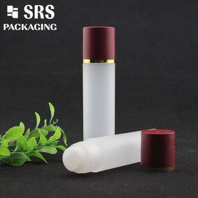 Sızıntılara karşı tasarlanmış çeşitli renklerdeki örneklemler için özelleştirilebilir 30ml plastik rulo şişe