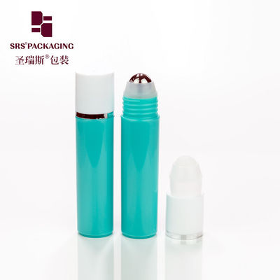 Çelik topu ve plastik kapağı olan renkli 30ml plastik rulo şişe