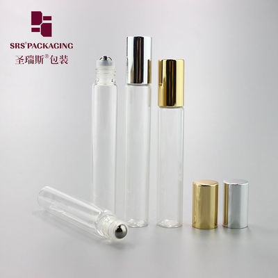 Stok ürünleri 8ml 10ml boş cam parfüm ruloları altın alüminyum kapağı olan şişe üzerinde